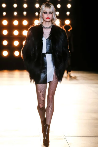 Look 31